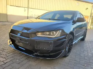 2011 Mitsubishi Lancer in Ras Al Khaimah used car