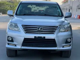 2011 Lexus LX 570 in Ras Al Khaimah used car